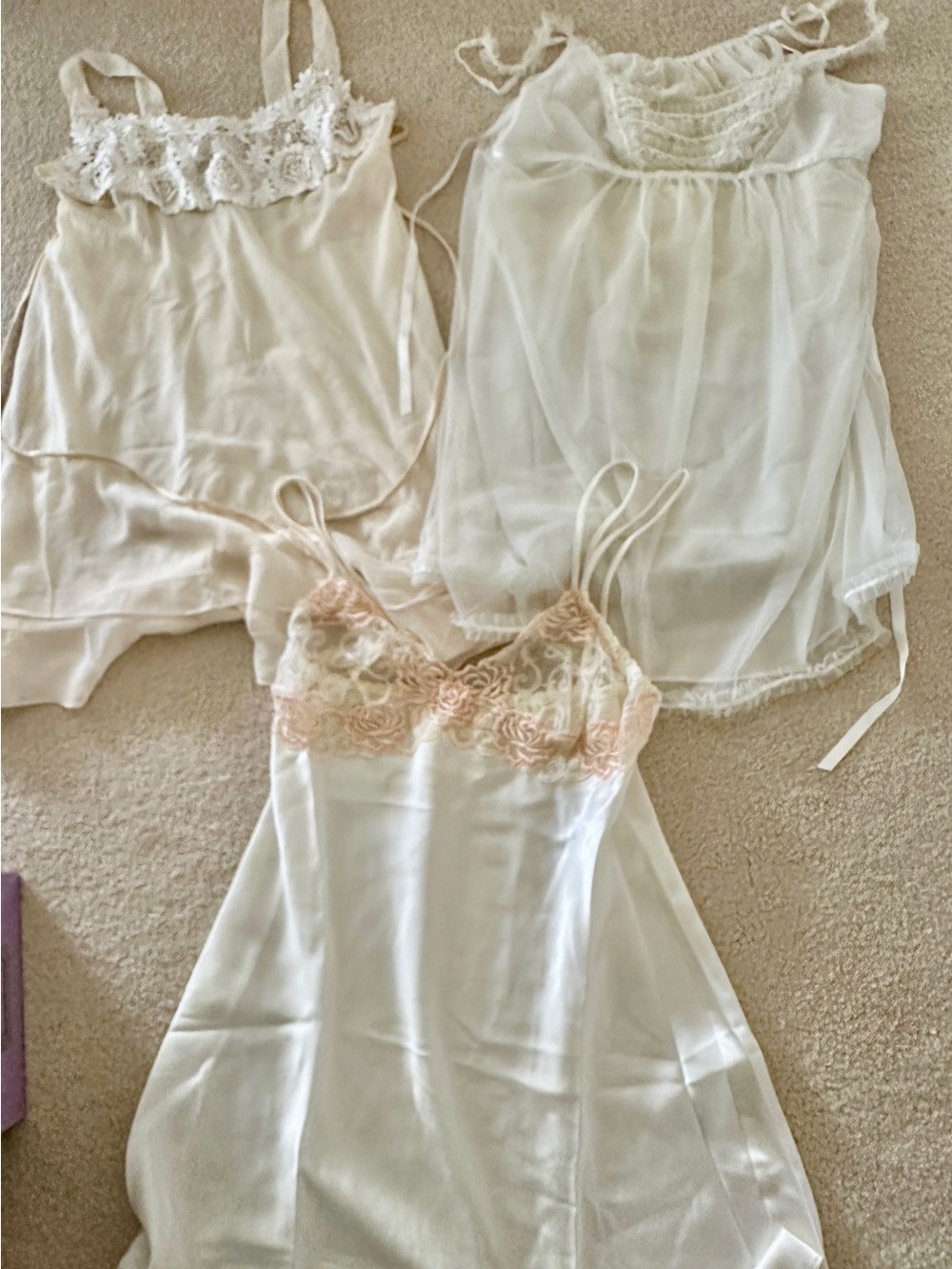 Flora Nikrooz White & Cream Lace-Trim Chemise Set